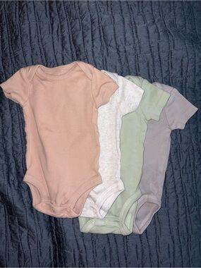4-Pack Carters Bodysuits